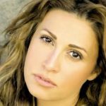 Κερδίστε προσκλήσεις για την Ελένη Πέτα