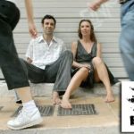 Εισιτήριο & 1 ποτήρι κρασί την θεατρική παράσταση 'ΞΕΝΗ ΓΛΩΣΣΑ' με μόλις 5€