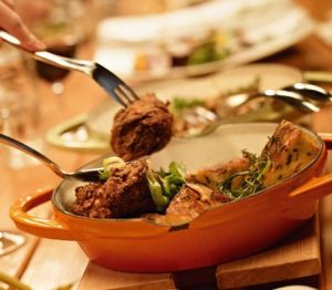 [Θεσσαλονίκη] - Γεύμα στο Mom’s Cooking με μόλις 10€