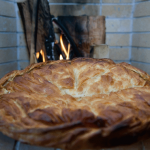 2 ταψιά παραδοσιακές πίτες με μόλις 19,90€