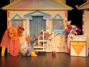 ekklisiazouses Κερδίστε προσκλήσεις για τις Εκκλησιάζουσες