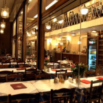 Γεύμα στο Μπαϊρακτάρη στο Μοναστηράκι