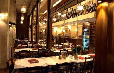 bairaktaris Γεύμα στο Μπαϊρακτάρη στο Μοναστηράκι