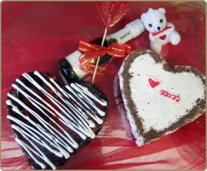 tourta Σοκολατένια τούρτα σε σχήμα καρδιάς