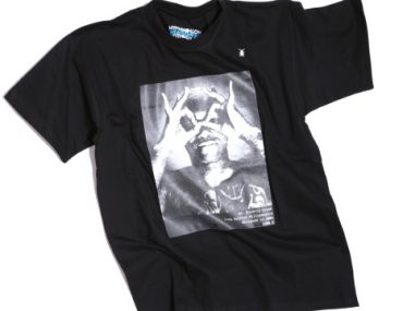 Διαγωνισμός menslounge.gr με δώρο συλλεκτικά T-Shirts Hype Means Nothing με τον Djibril Cisse