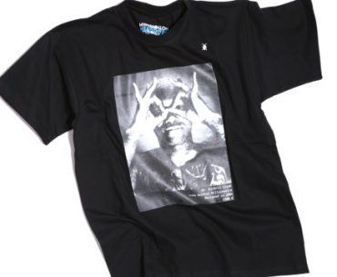 Διαγωνισμός menslounge.gr με δώρο συλλεκτικά T-Shirts Hype Means Nothing με τον Djibril Cisse