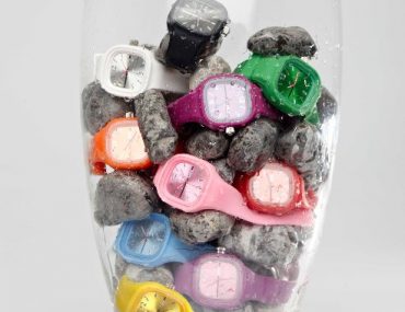 Διαγωνισμός Savvidis με δώρο 20 χρωμαιστά ρολόγια