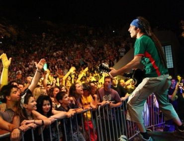 Κερδίστε προσκλήσεις για την πρώτη μέρα του ARK Festival στην Τεχνόπολη από το mixgrill.gr