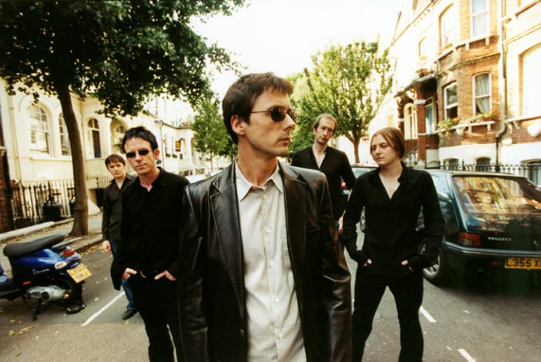 Κερδίστε προσκλήσεις για τη συναυλία των Suede στο Entertainment Stage