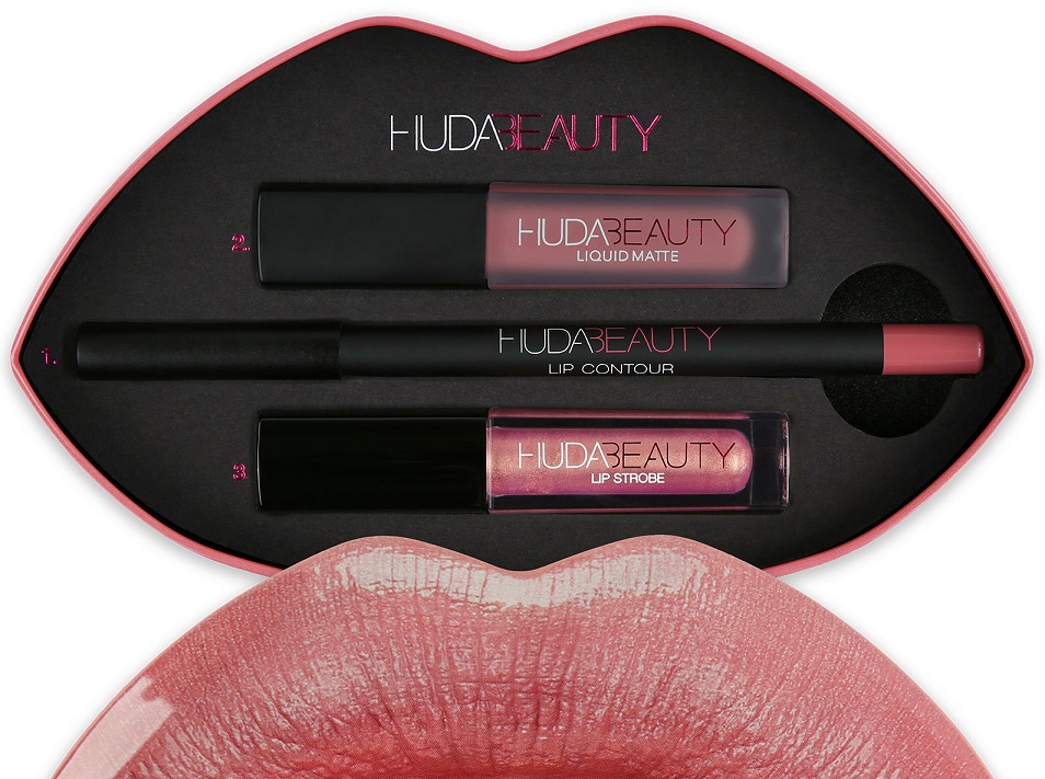 Διαγωνισμός GirlsNextDoor με δώρο σετ μακιγιάζ χειλιών