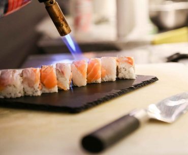 Διαγωνισμός being με δώρο τραπέζι στο Yuzu sushi bar & More