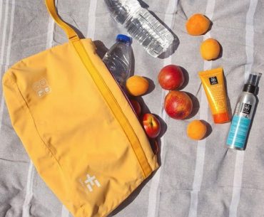 Διαγωνισμός Apivita με δώρο 3 set για την παραλία