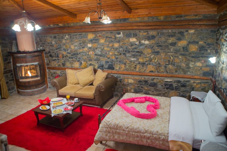 5d0d0739 Fd5d 4eaf B5fb 6f7c8e0cafce