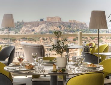 Διαγωνισμός monopoli.gr με δώρο γεύμα για 2 στο St.George Lycabettus