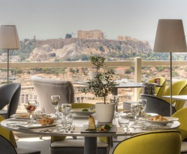 Διαγωνισμός monopoli.gr με δώρο γεύμα για 2 στο St.George Lycabettus