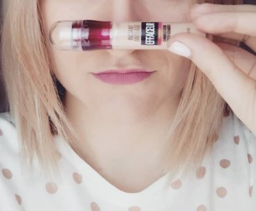 Instant Age Rewind Concealer