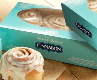 Cinnabon Greece