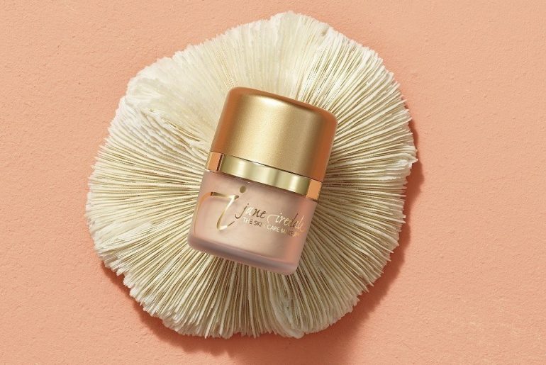 Διαγωνισμός ELLE με δώρο 4 αντιηλιακά Powder-Me SPF Dry