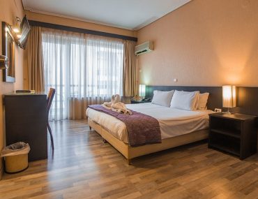 Johns Hotel Dwmatio Diagwnismos Egnomi 215