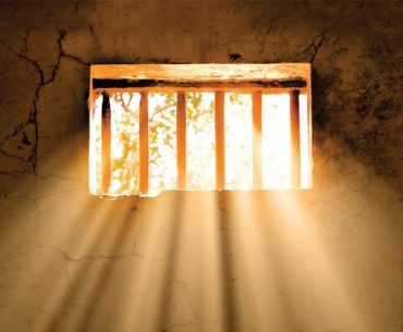 και δικαιοσύνη για όλους 706x1024